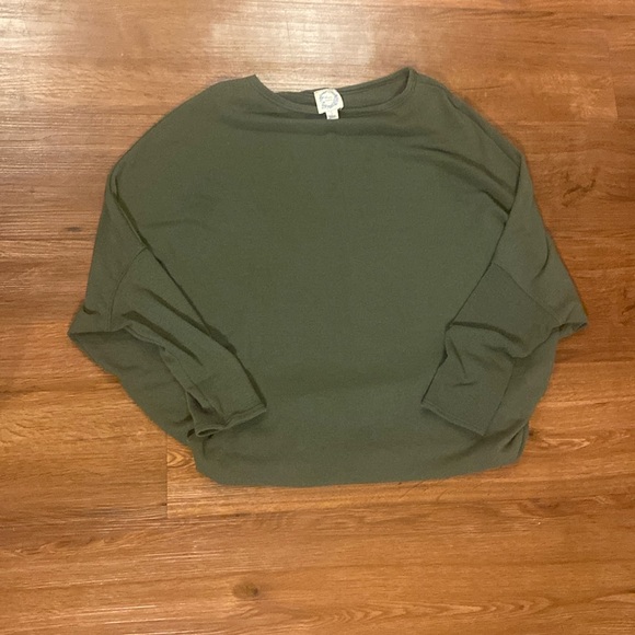 Blue Rain by Francesca’s Slouch Shirt - Picture 1 of 3